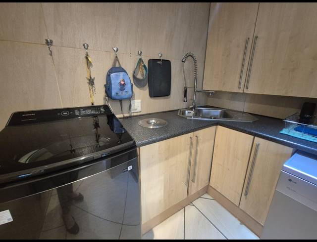 3 BEDROOM TOWNHOUSE FOR SALE IN VANDERBIJLPARK SW 5